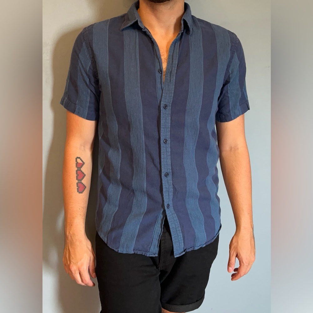 Old Navy Blue Casual Button Down Shirt